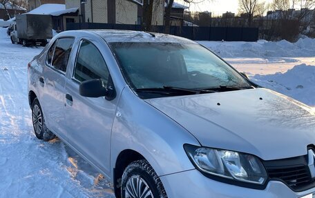 Renault Logan II, 2017 год, 499 999 рублей, 9 фотография