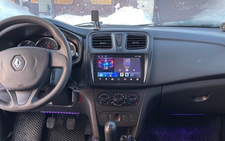 Renault Logan II, 2017 год, 499 999 рублей, 14 фотография