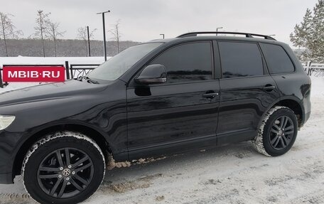 Volkswagen Touareg III, 2007 год, 1 570 000 рублей, 3 фотография