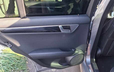 Mercedes-Benz C-Класс, 2012 год, 1 100 000 рублей, 4 фотография