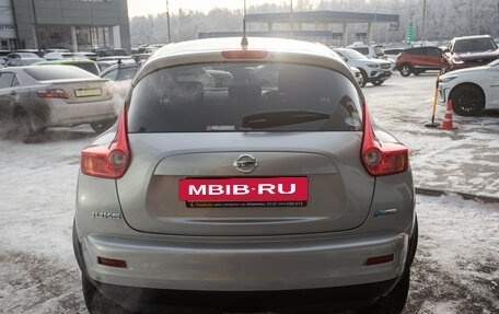 Nissan Juke II, 2011 год, 987 000 рублей, 6 фотография