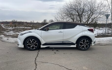 Toyota C-HR I рестайлинг, 2019 год, 2 020 000 рублей, 3 фотография