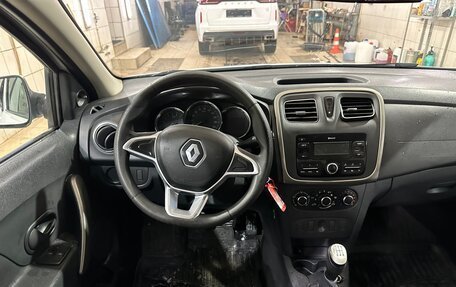 Renault Logan II, 2021 год, 599 000 рублей, 17 фотография