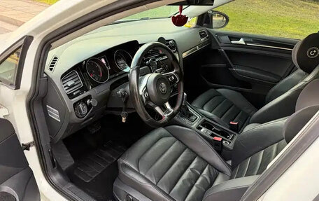 Volkswagen Golf VII, 2014 год, 1 360 586 рублей, 10 фотография