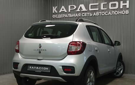 Renault Sandero II рестайлинг, 2020 год, 1 345 000 рублей, 2 фотография