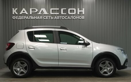 Renault Sandero II рестайлинг, 2020 год, 1 345 000 рублей, 6 фотография