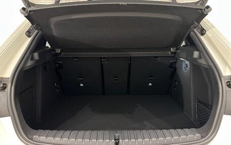 BMW 1 серия, 2022 год, 1 450 000 рублей, 12 фотография