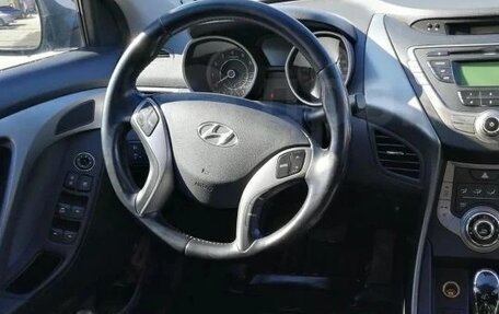 Hyundai Elantra V, 2013 год, 1 050 000 рублей, 7 фотография