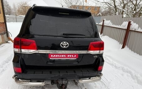 Toyota Land Cruiser 200, 2016 год, 5 000 000 рублей, 4 фотография