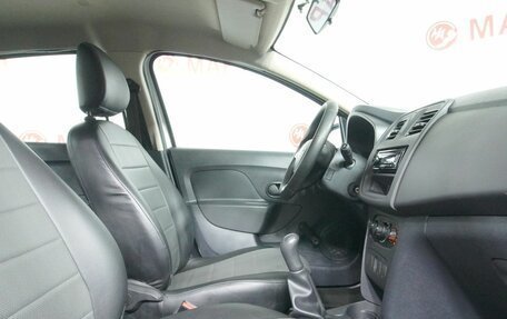 Renault Logan II, 2020 год, 979 000 рублей, 10 фотография