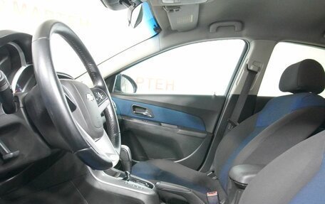 Chevrolet Cruze II, 2011 год, 670 000 рублей, 9 фотография