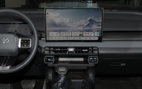 Toyota RAV4, 2026 год, 4 600 000 рублей, 10 фотография