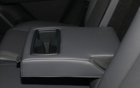 Toyota RAV4, 2026 год, 4 600 000 рублей, 15 фотография