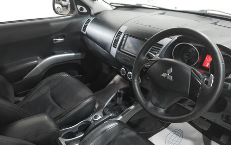Mitsubishi Outlander III рестайлинг 3, 2005 год, 799 000 рублей, 6 фотография
