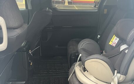 Toyota Vellfire I, 2012 год, 3 100 000 рублей, 2 фотография