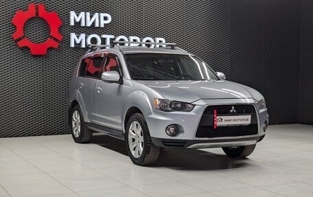 Mitsubishi Outlander III рестайлинг 3, 2010 год, 1 060 000 рублей, 3 фотография