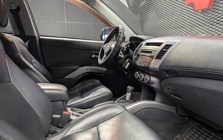 Mitsubishi Outlander III рестайлинг 3, 2010 год, 1 060 000 рублей, 28 фотография