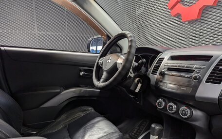 Mitsubishi Outlander III рестайлинг 3, 2010 год, 1 060 000 рублей, 27 фотография