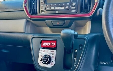 Toyota Passo III, 2017 год, 979 000 рублей, 16 фотография