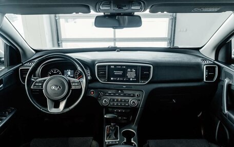 KIA Sportage IV рестайлинг, 2021 год, 2 400 000 рублей, 13 фотография