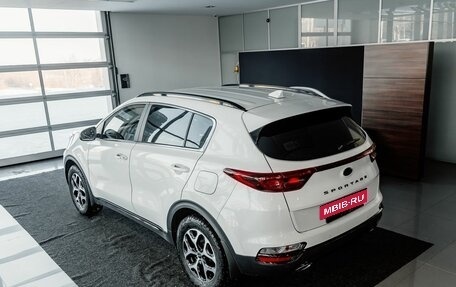 KIA Sportage IV рестайлинг, 2021 год, 2 400 000 рублей, 7 фотография
