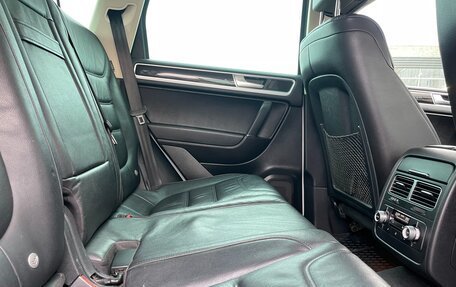 Volkswagen Touareg III, 2015 год, 2 888 000 рублей, 16 фотография