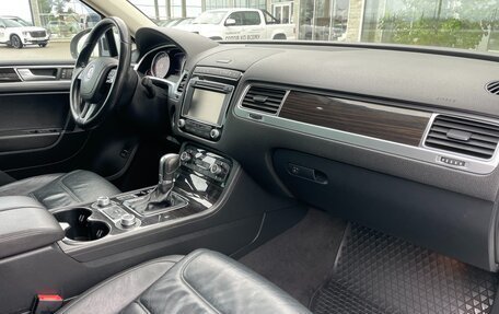 Volkswagen Touareg III, 2015 год, 2 888 000 рублей, 12 фотография