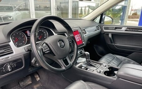Volkswagen Touareg III, 2015 год, 2 888 000 рублей, 11 фотография