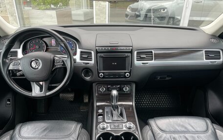 Volkswagen Touareg III, 2015 год, 2 888 000 рублей, 19 фотография