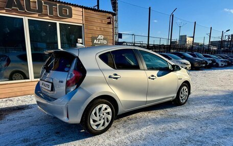 Toyota Aqua I, 2018 год, 1 259 000 рублей, 10 фотография