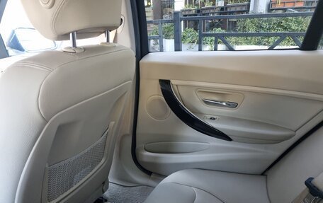 BMW 3 серия, 2016 год, 2 000 000 рублей, 14 фотография