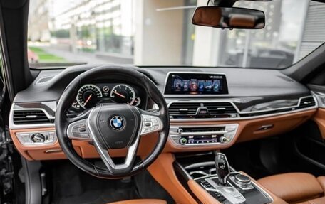 BMW 7 серия, 2017 год, 2 490 000 рублей, 3 фотография