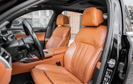 BMW 7 серия, 2017 год, 2 490 000 рублей, 5 фотография