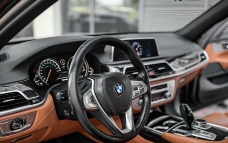BMW 7 серия, 2017 год, 2 490 000 рублей, 10 фотография