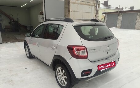 Renault Sandero II рестайлинг, 2017 год, 850 000 рублей, 5 фотография