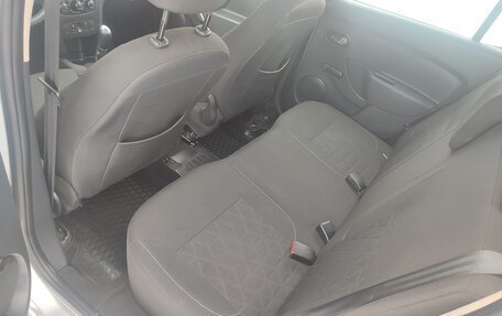 Renault Sandero II рестайлинг, 2017 год, 850 000 рублей, 23 фотография