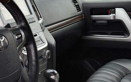 Toyota Land Cruiser 200, 2020 год, 10 500 000 рублей, 13 фотография