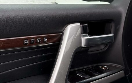 Toyota Land Cruiser 200, 2020 год, 10 500 000 рублей, 12 фотография