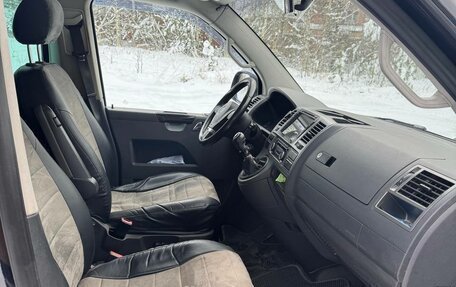 Volkswagen Caravelle T5, 2013 год, 1 800 000 рублей, 4 фотография