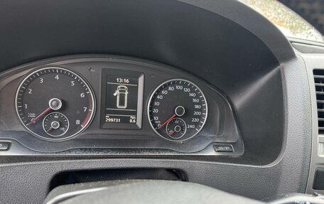 Volkswagen Caravelle T5, 2013 год, 1 800 000 рублей, 6 фотография