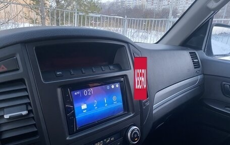 Mitsubishi Pajero IV, 2010 год, 1 781 000 рублей, 13 фотография