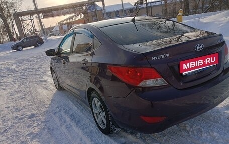 Hyundai Solaris II рестайлинг, 2013 год, 600 000 рублей, 5 фотография