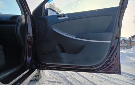 Hyundai Solaris II рестайлинг, 2013 год, 600 000 рублей, 14 фотография