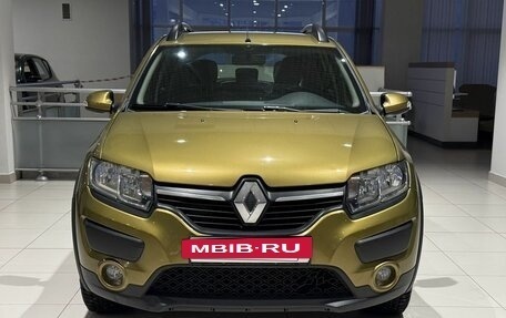 Renault Sandero II рестайлинг, 2015 год, 900 000 рублей, 2 фотография