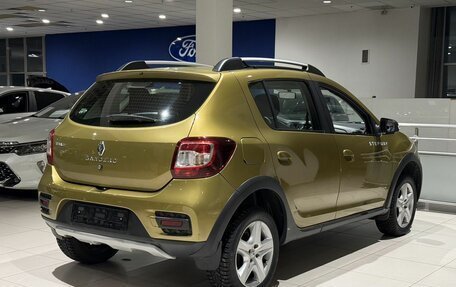 Renault Sandero II рестайлинг, 2015 год, 900 000 рублей, 10 фотография