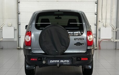 Chevrolet Niva I рестайлинг, 2017 год, 699 000 рублей, 5 фотография