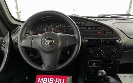 Chevrolet Niva I рестайлинг, 2017 год, 699 000 рублей, 11 фотография