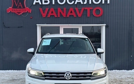 Volkswagen Tiguan II, 2017 год, 2 260 000 рублей, 4 фотография