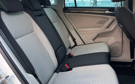 Volkswagen Tiguan II, 2017 год, 2 260 000 рублей, 13 фотография