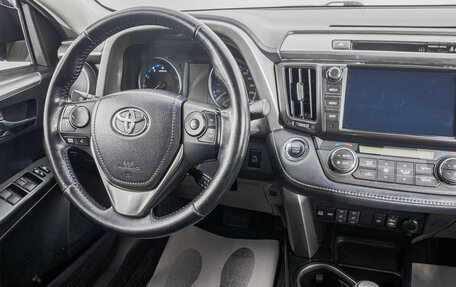 Toyota RAV4, 2017 год, 3 029 000 рублей, 19 фотография